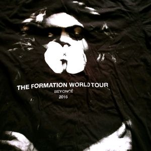 Tour Tshirt